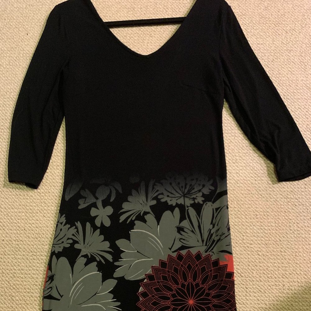 Black multi 3/4 sleeve Desigual dress Size S/M